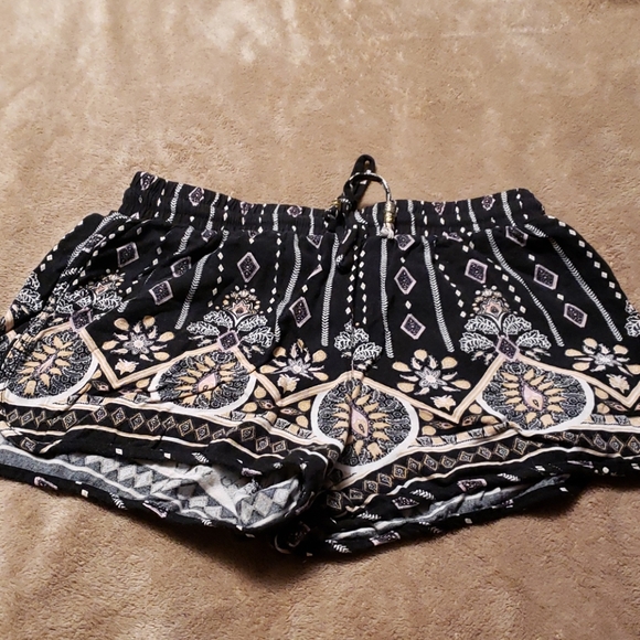 Shorts - Picture 1 of 1